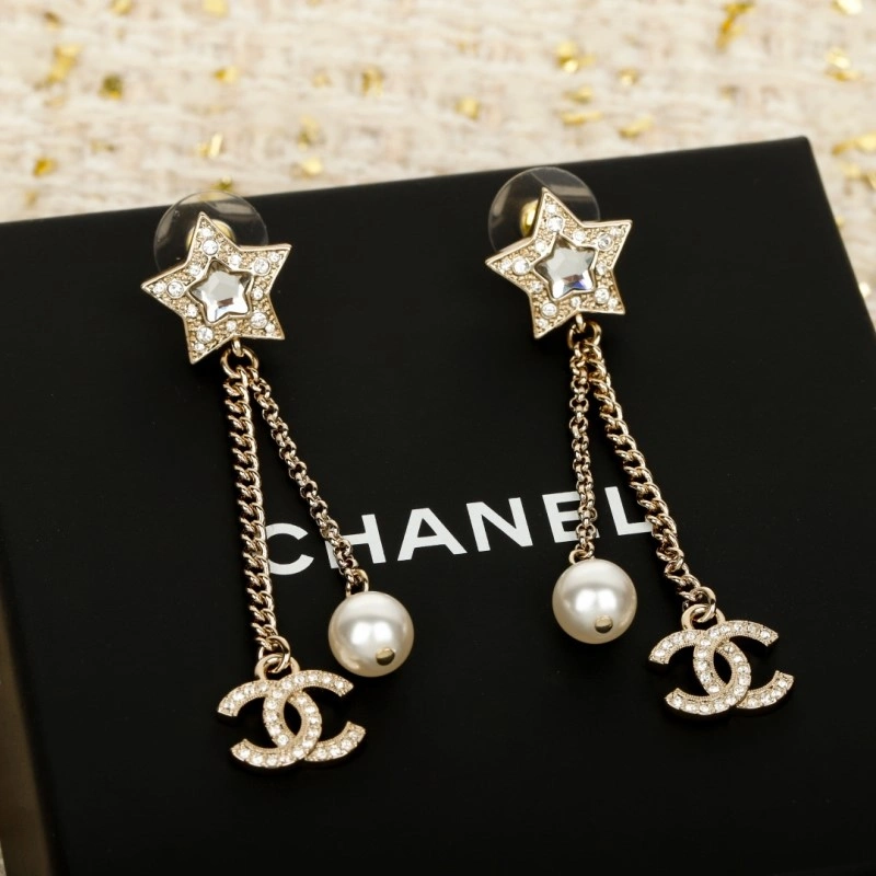 Trendsetting Chanel Earrings 219584