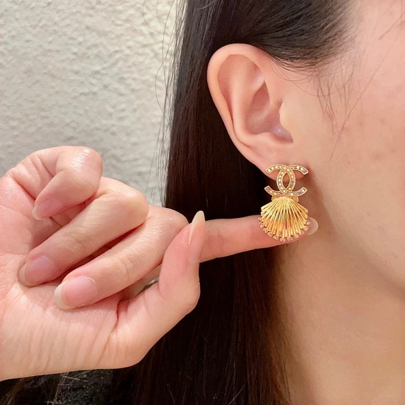 Sporty Chanel Earrings 219571