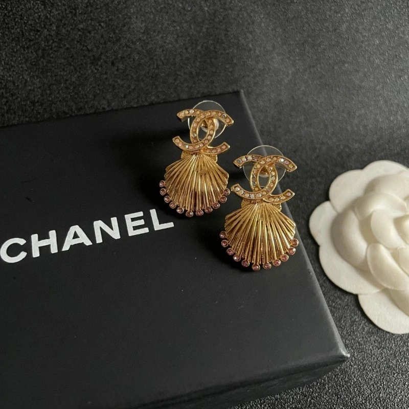 Sporty Chanel Earrings 219571