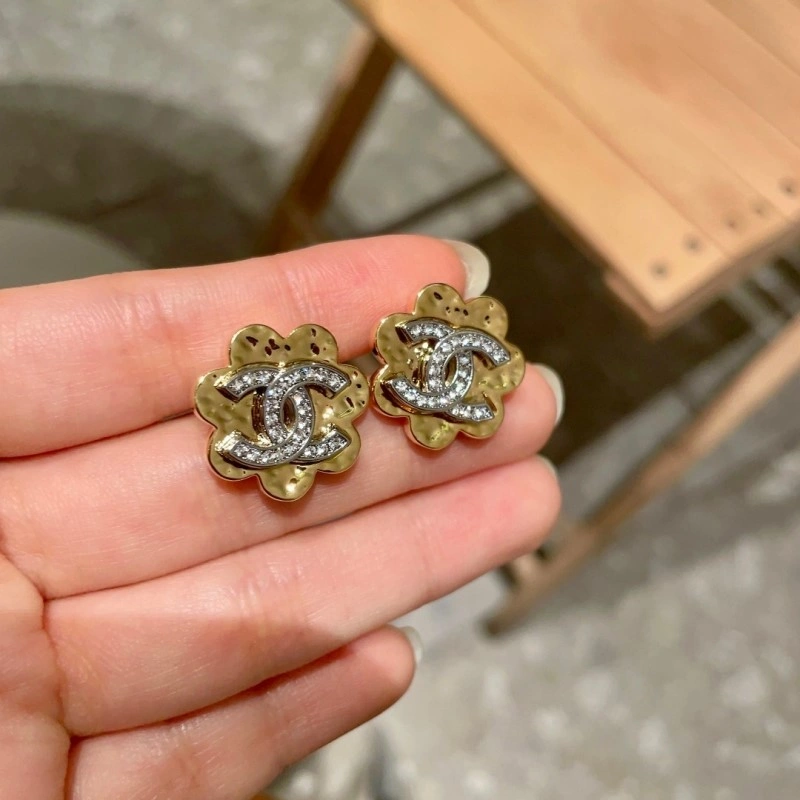 Cozy Chanel Earrings 219565
