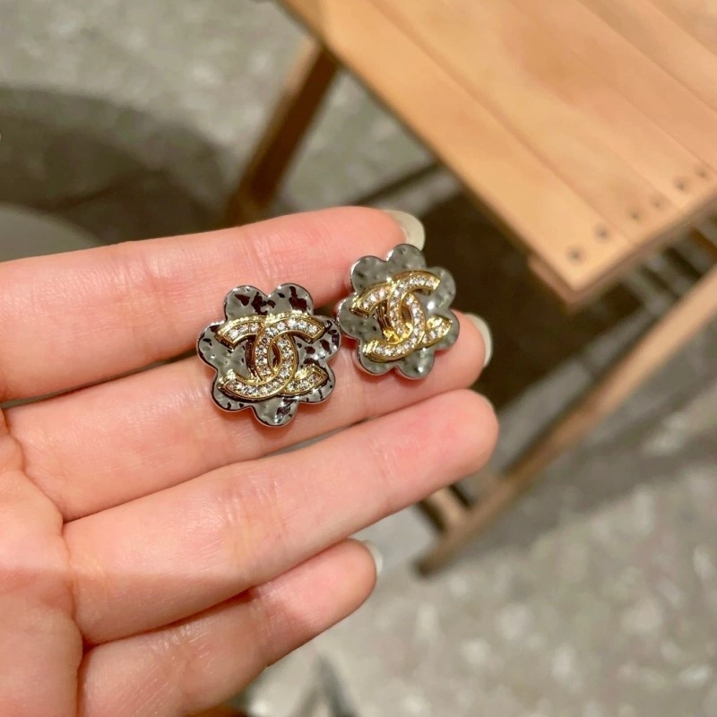 Chanel Earrings Tailored 219577