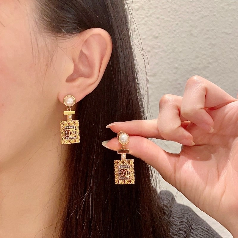 GoAnywhere Chanel Earrings 219570