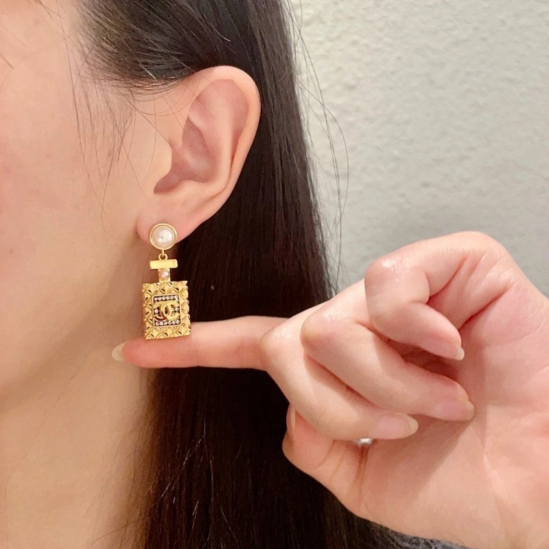 GoAnywhere Chanel Earrings 219570