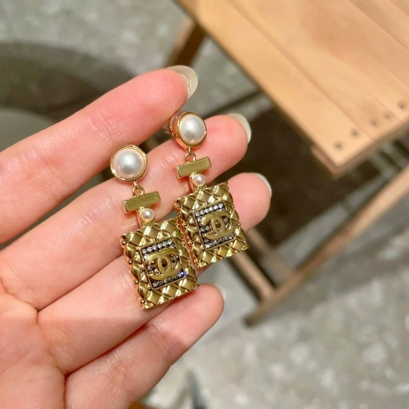 GoAnywhere Chanel Earrings 219570