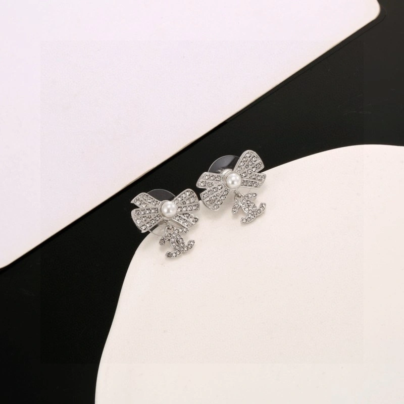 Elegant Chanel Earrings 219569
