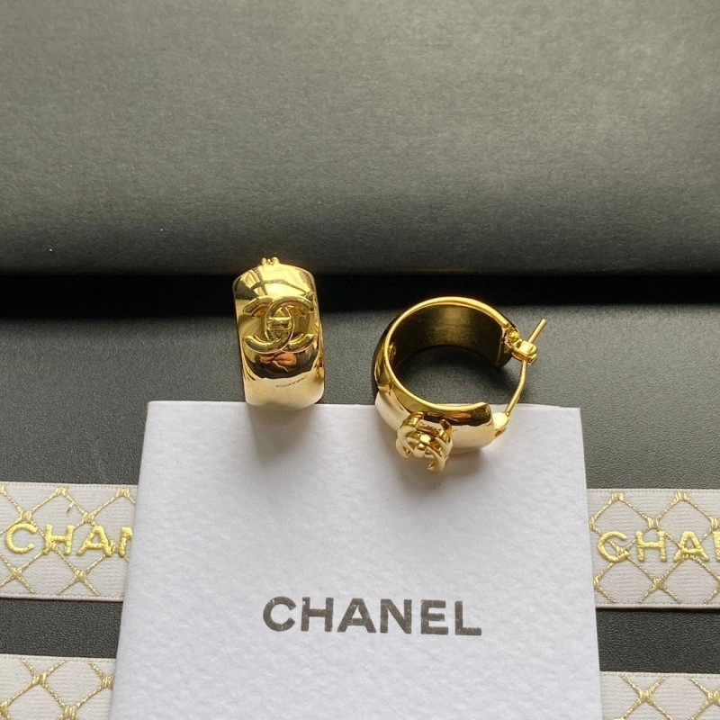 Effortless Chanel Earrings 219564