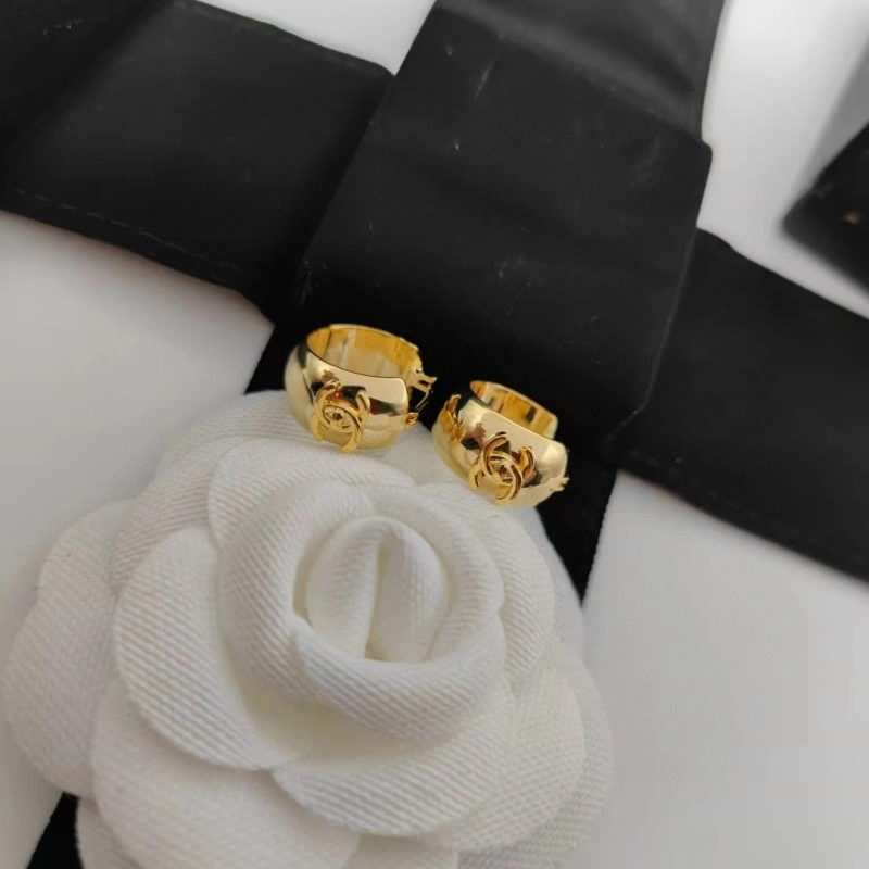 Effortless Chanel Earrings 219564
