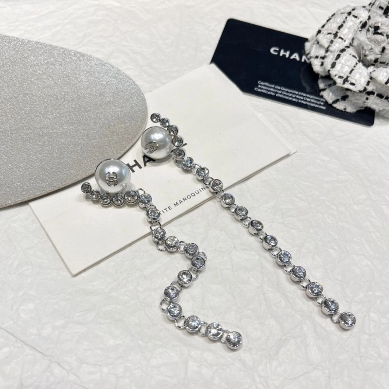 Chanel Earrings Compact 219621