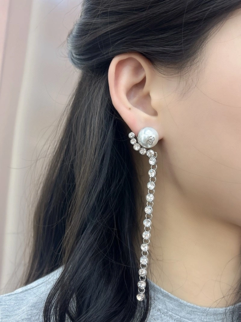 Chanel Earrings Compact 219621