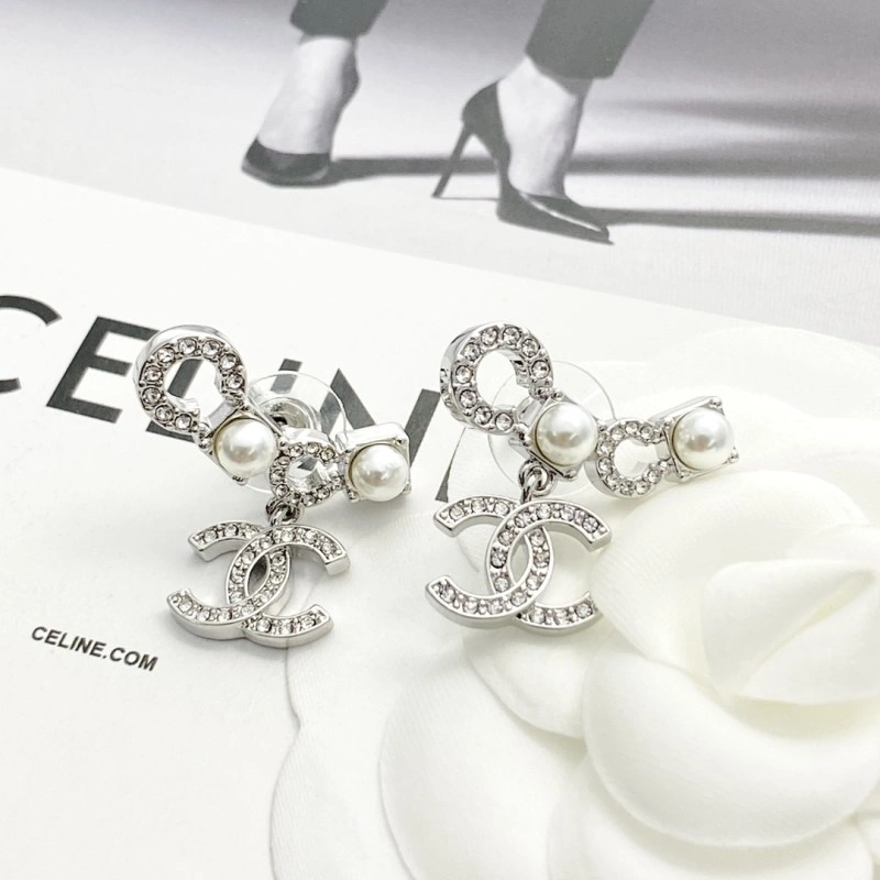 Unisex Chanel Earrings 219582