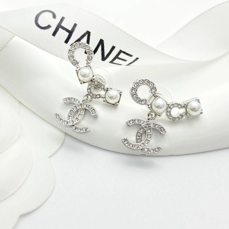 Unisex Chanel Earrings 219582