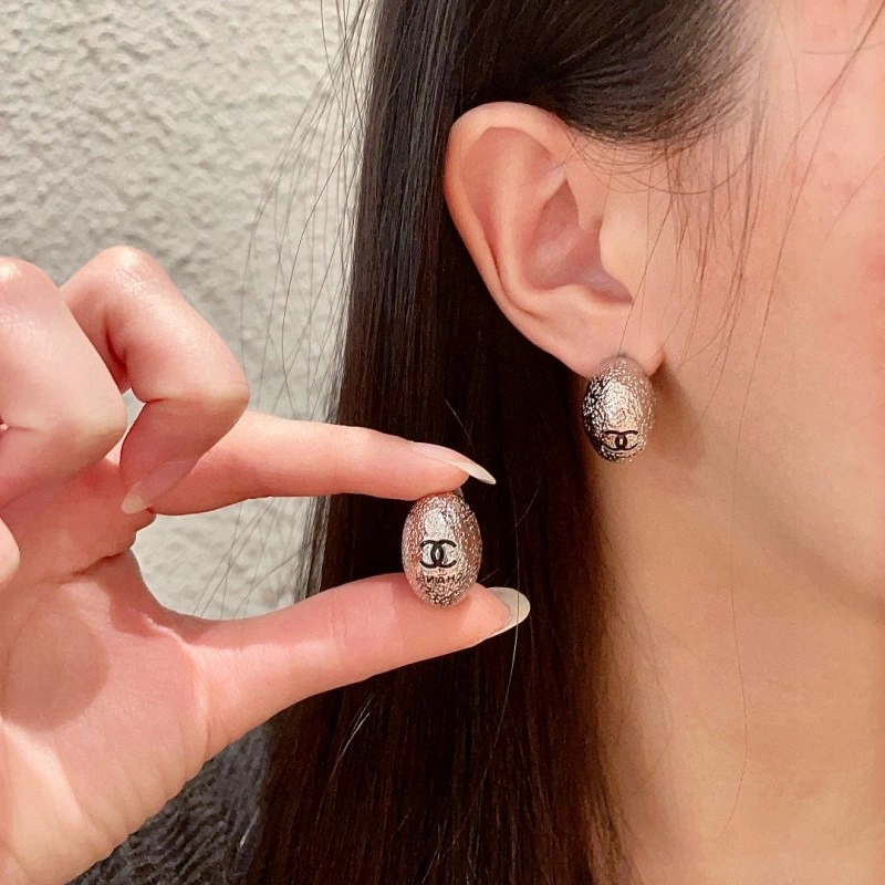 Trendy Chanel Earrings 219536