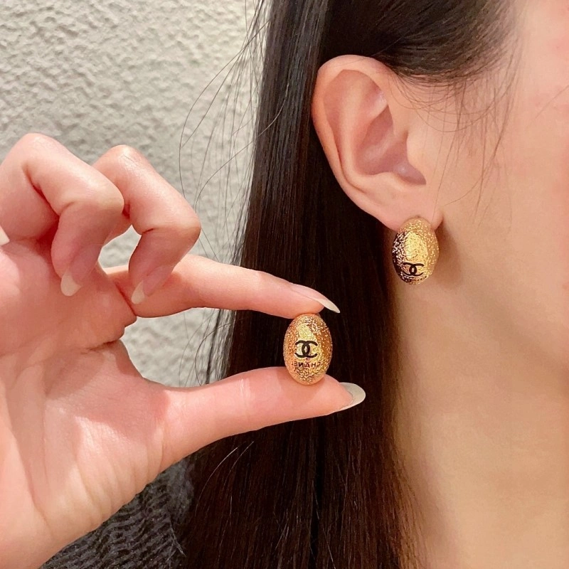 Chanel Earrings Elegant 219572