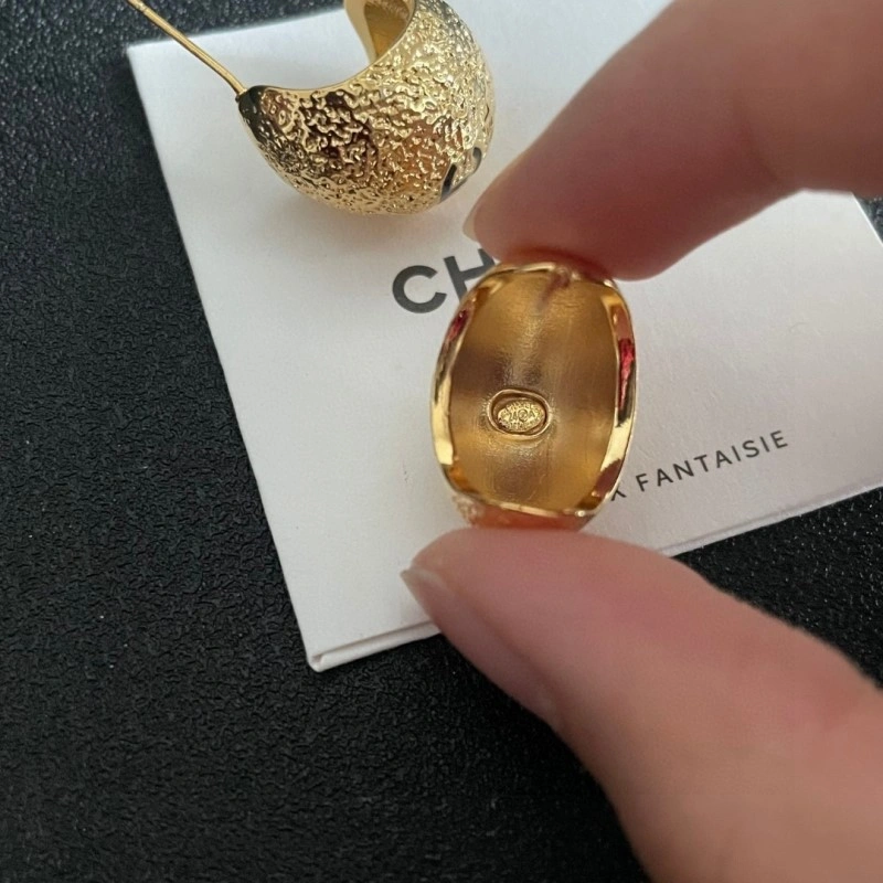 Chanel Earrings Elegant 219572