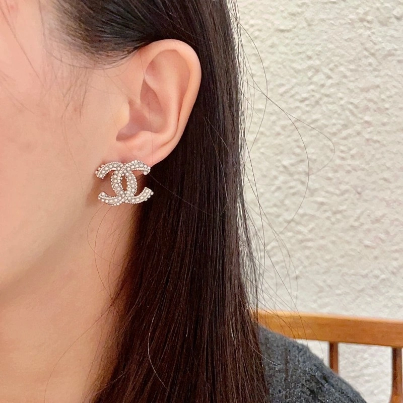Premium Chanel Earrings 219545