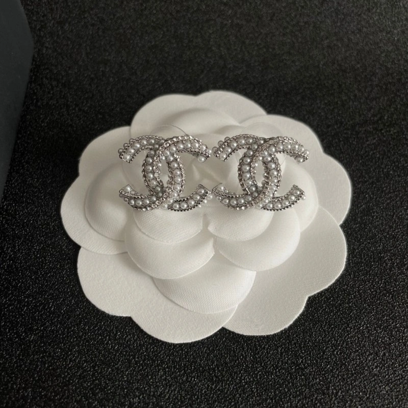 Premium Chanel Earrings 219545