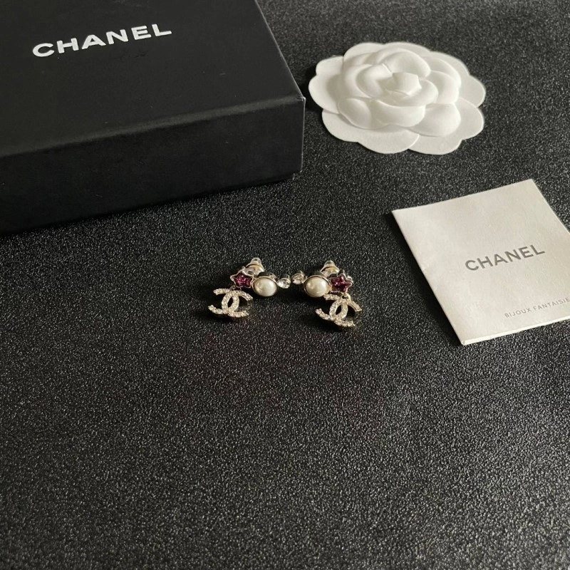 Breathable Chanel Earrings 219593