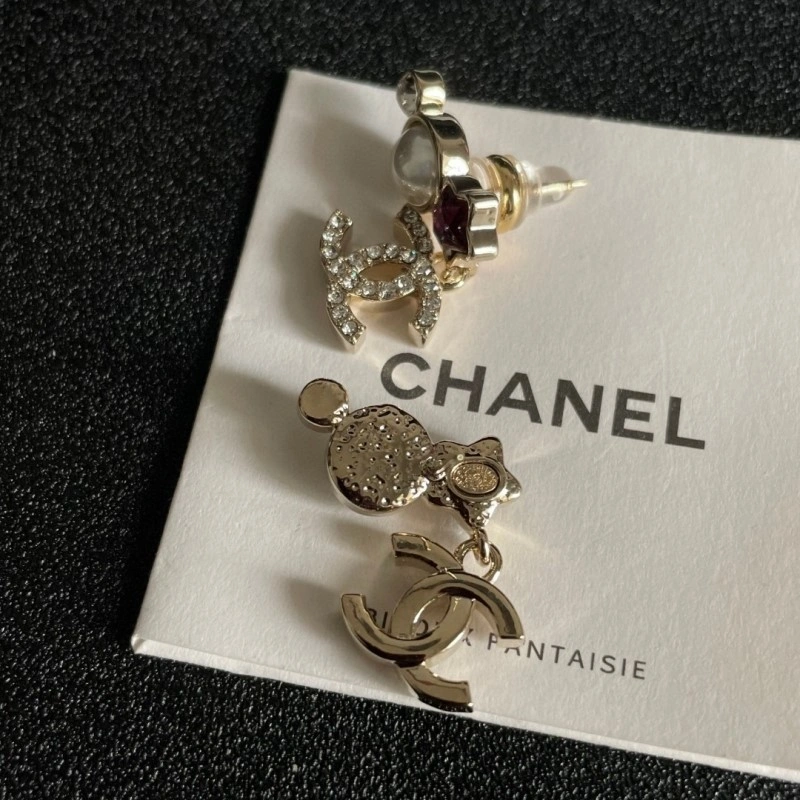 Breathable Chanel Earrings 219593