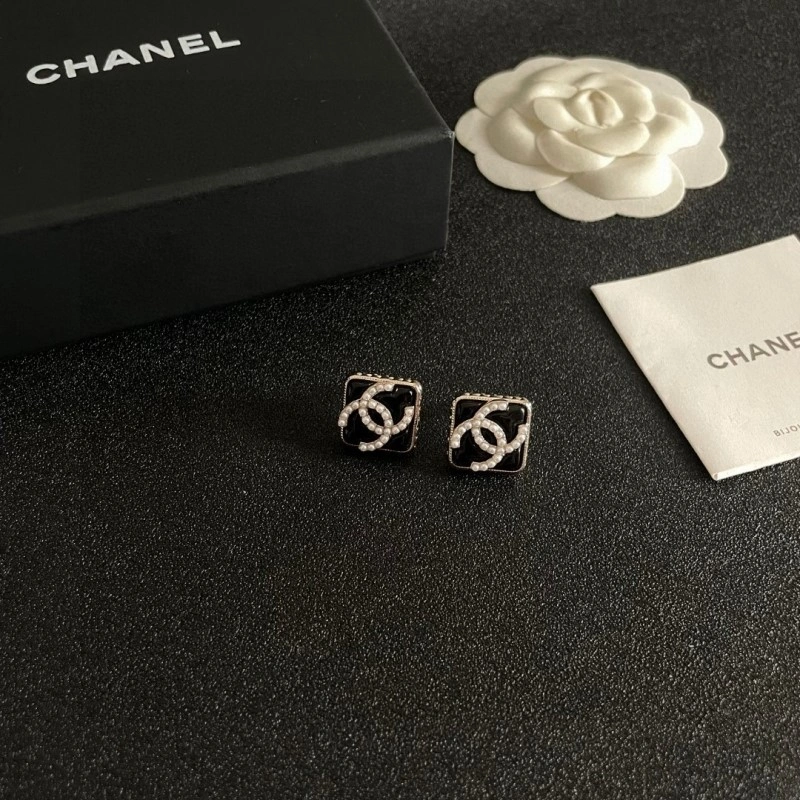 ModernLook Chanel Earrings 219527