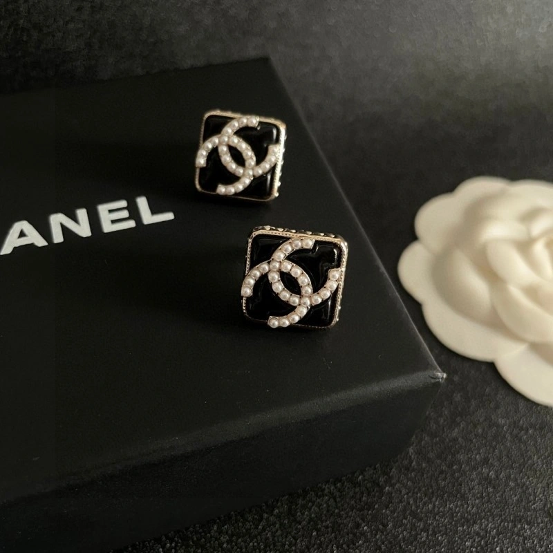 ModernLook Chanel Earrings 219527