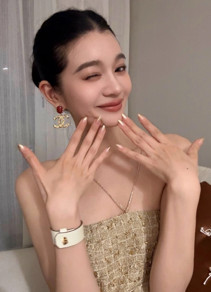 Affordable Chanel Earrings 219521