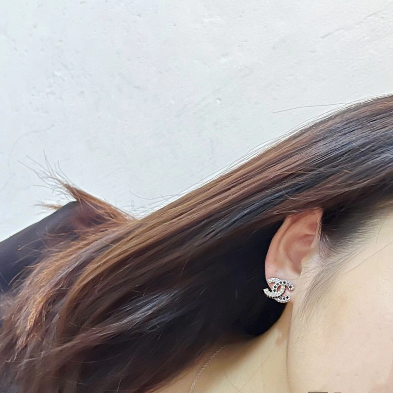 Fashionable Chanel Earrings 219526