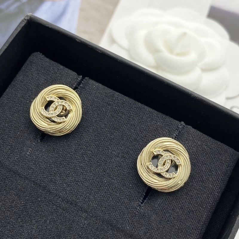 Refined Chanel Earrings 219522