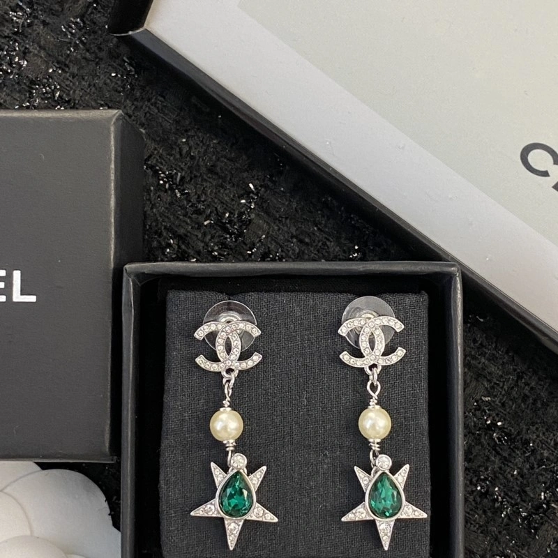 Chanel Earrings Lightweight 219515