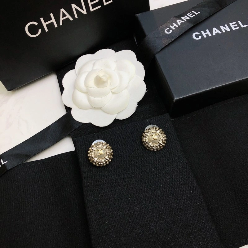 Unique Chanel Earrings 219508