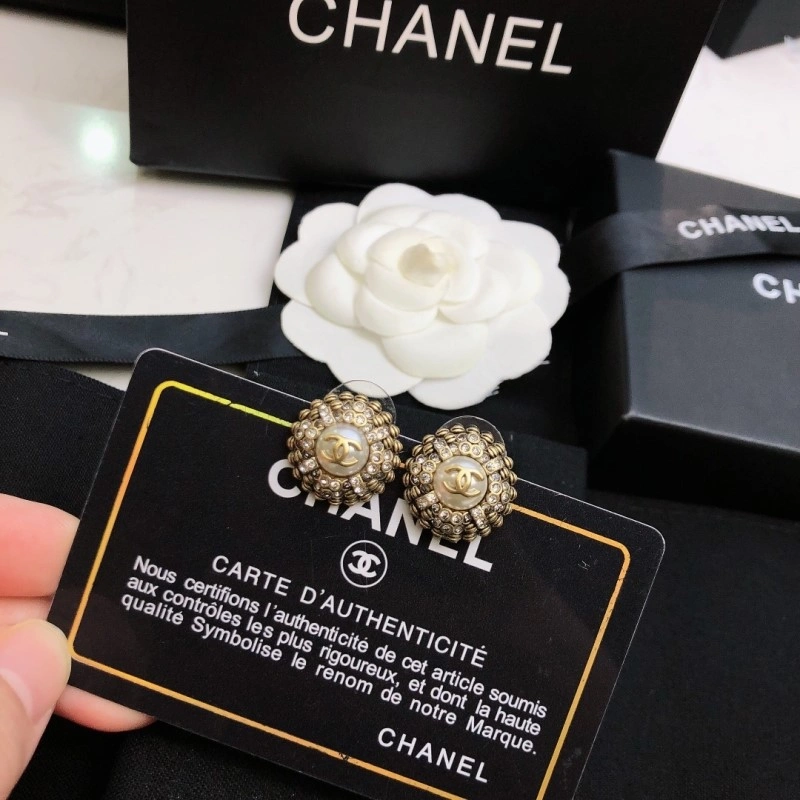 Unique Chanel Earrings 219508