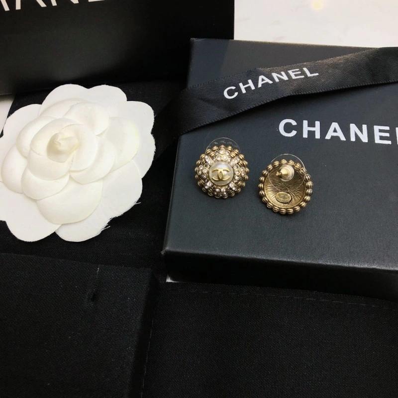 Unique Chanel Earrings 219508