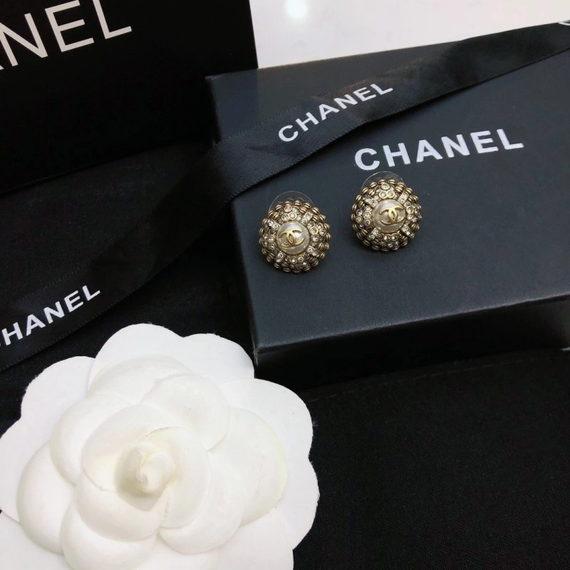 Unique Chanel Earrings 219508