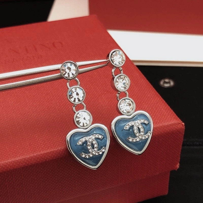 Lightweight Chanel Earrings 219506