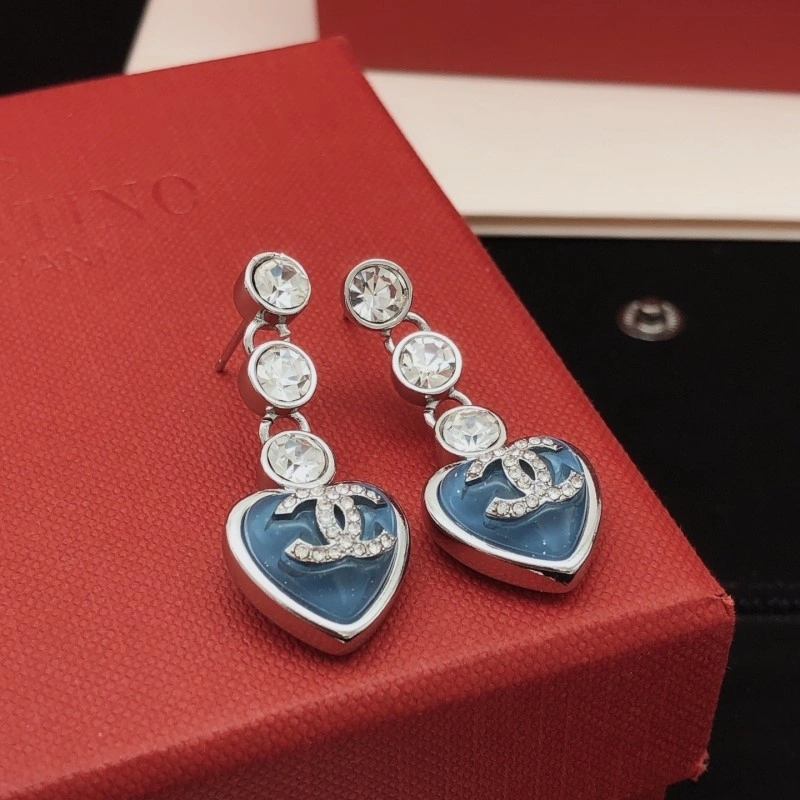 Lightweight Chanel Earrings 219506