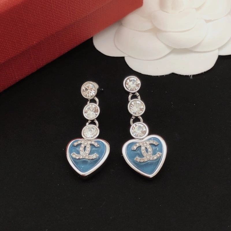 Lightweight Chanel Earrings 219506