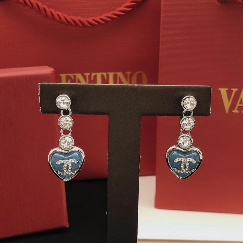 Lightweight Chanel Earrings 219506