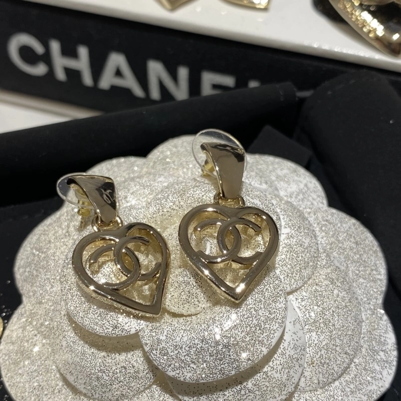 Unique Chanel Earrings 219580