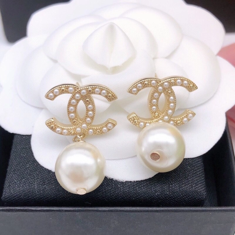 Popular Chanel Earrings 219492