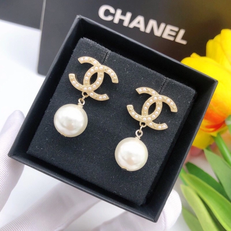 Popular Chanel Earrings 219492