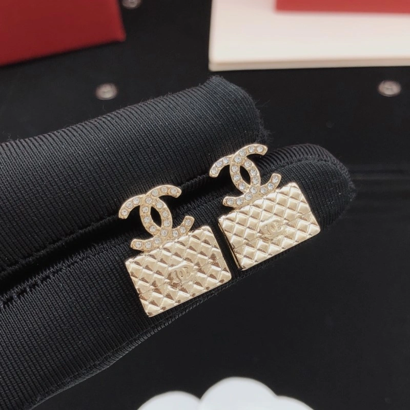 Chanel Earrings Youthful 219501