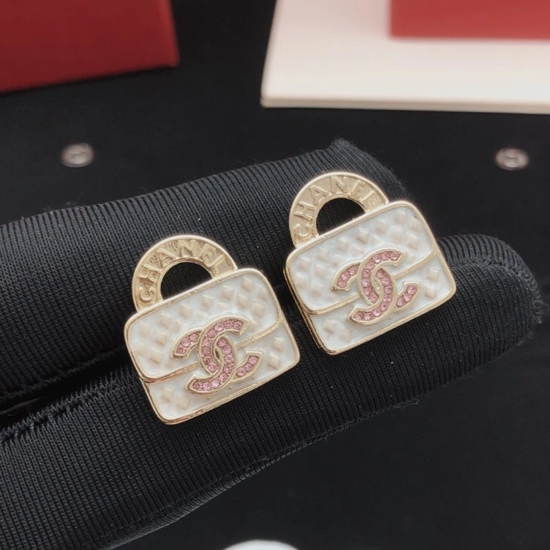 Reliable Chanel Earrings 219574