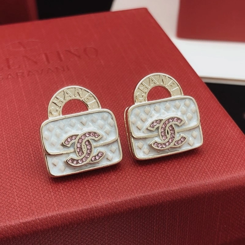 Reliable Chanel Earrings 219574