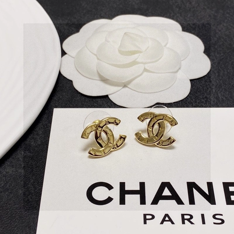 Refined Chanel Earrings 219485