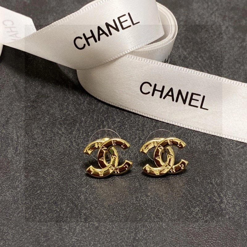 Refined Chanel Earrings 219485