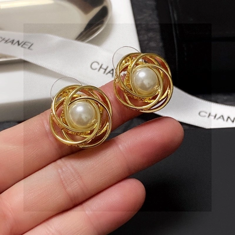 Chanel Earrings MoistureWicking 219484