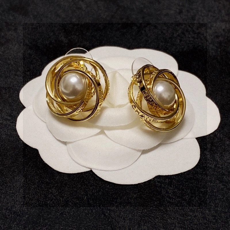 Chanel Earrings MoistureWicking 219484