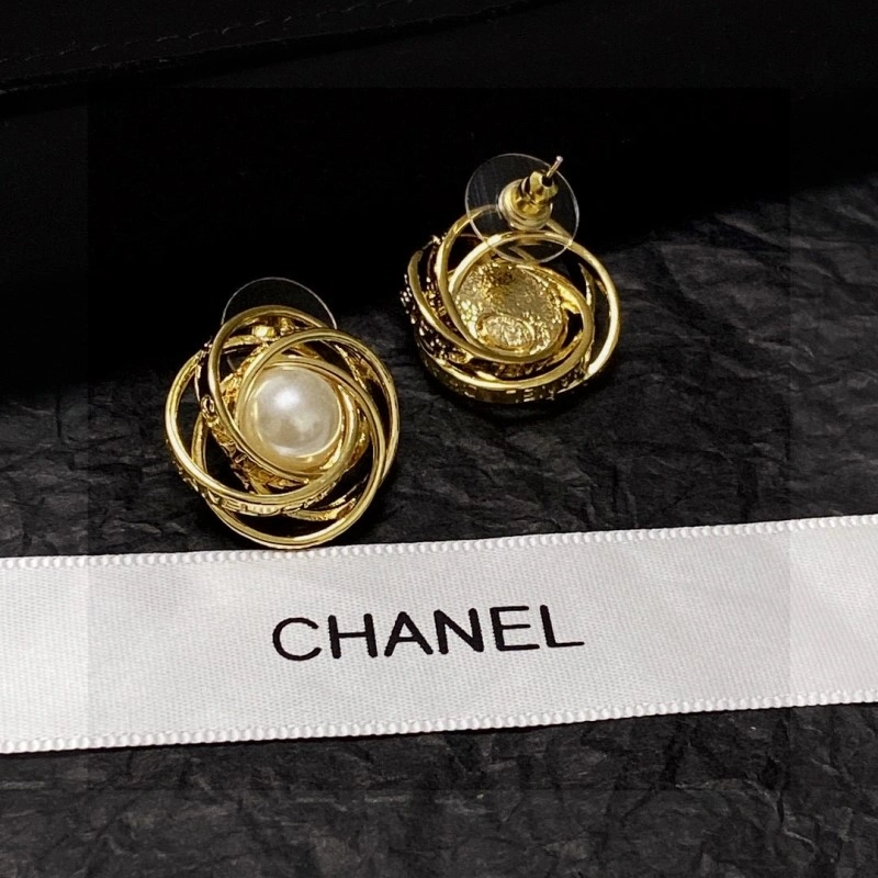 Chanel Earrings MoistureWicking 219484