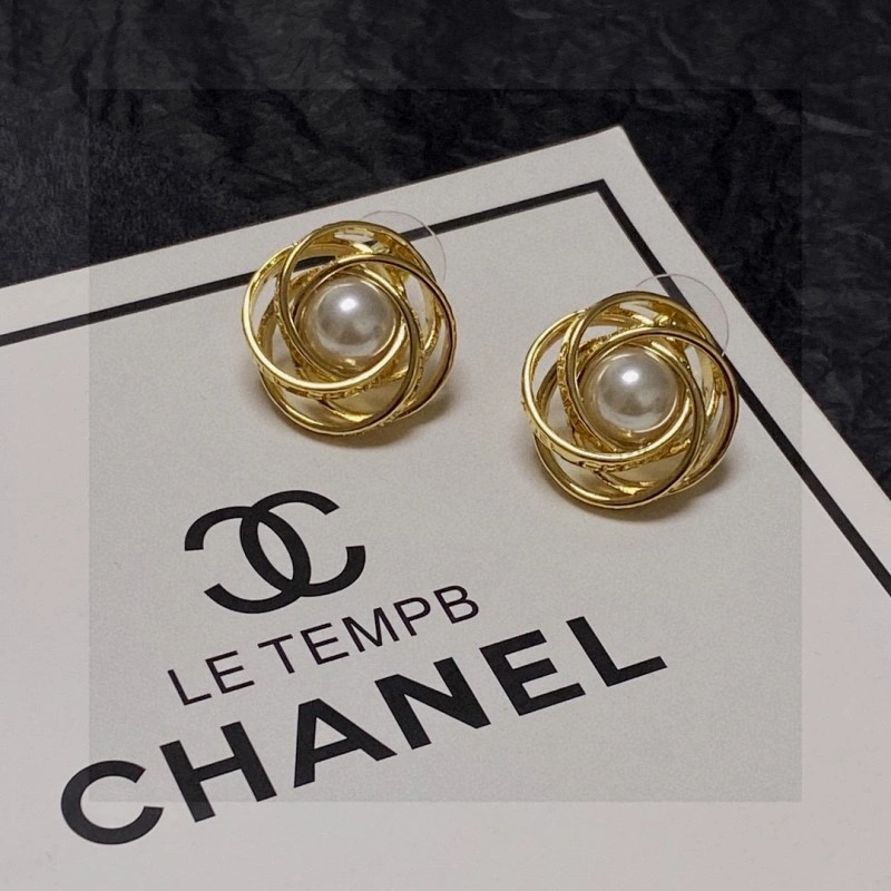 Chanel Earrings MoistureWicking 219484