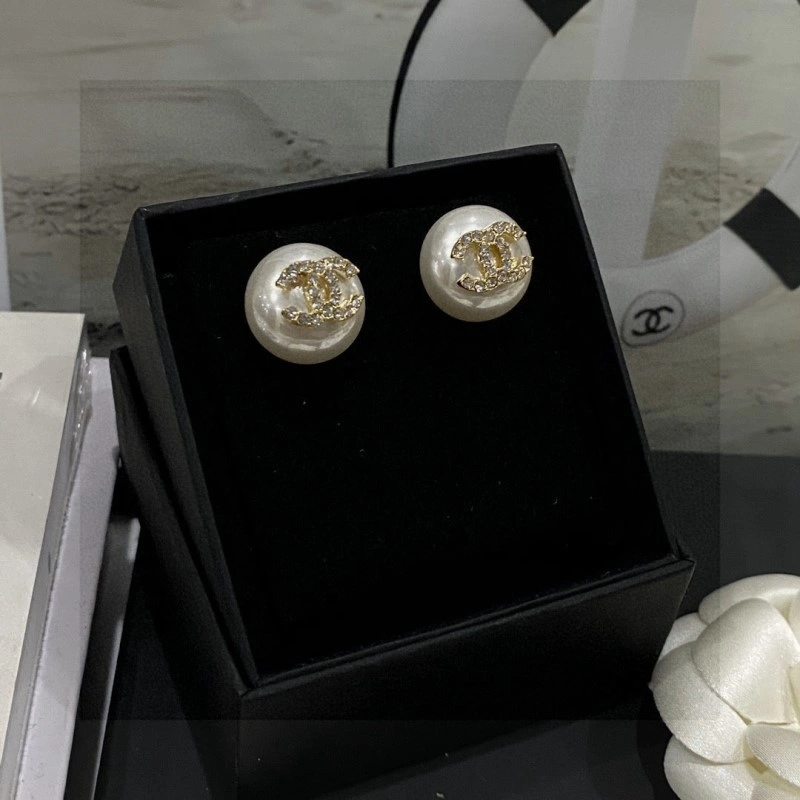 Supportive Chanel Earrings 219476