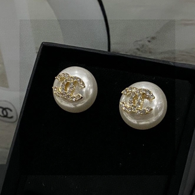 Supportive Chanel Earrings 219476